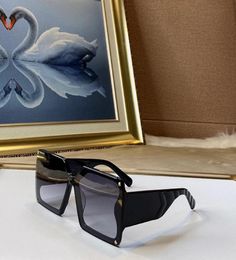 Sunglasses For Men and Women Summer style AntiUltraviolet Retro 1105 Plate Square Big Invisible Frame fashion Eyeglasses Random B1745337