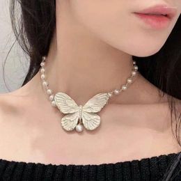 Pendant Necklaces Arrival Fashion Charm Necklace Butterfly Retro Pearl Style Cuff Chain Women Jewellery Gift High Quality