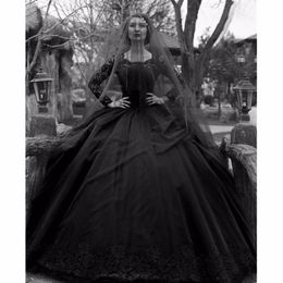 Vintage Black Gothic Ball gown Wedding Dresses Long Sleeves Beads Lace Jewel Neck New 50S Wedding Gowns Non White Robe De Mariee 2533