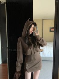 Casual Dresses Brown Velvet Hooded Sweatshirt Long Sleeved Dress Women Spring 2024 Fashion Waist Wrap Hip Slimming Spicy Girl Short