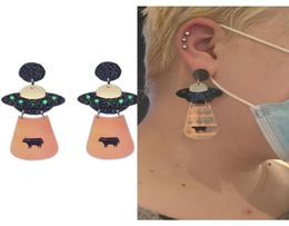 Dangle Chandelier UFO Earrings Beaming Up A Cow Spaceship Trendy Christmas Gift Idea Acrylic Laser Cut Alien Abduction Earring7758782