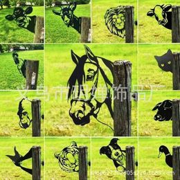 Garden Decoration Peeking at Cows, Horses, Sheep, Chickens, and Dogs, Metal Iron Handicrafts, Courtyard Inserts