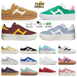 Bold designer woman shoes casual Pink Glow Gum Velvet Womens Trainers og Cream Collegiate Green Thick Sole Platform Dhgate Jogging Walking Sports Sneakers