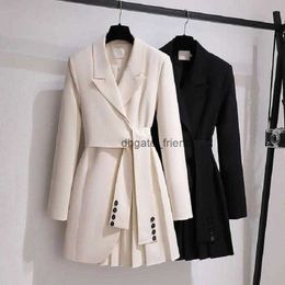 Womens Trench Coats Fashion Coat Dress Women 2022 Spring Autumn Windbreaker Female Plus Size 4XL Black White Belt Blazer VintageWomens