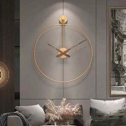 Wall Clocks Luxury kitchen round watch wall minimalist Nordic metal gold large decorative gift home decoration living room Q240509