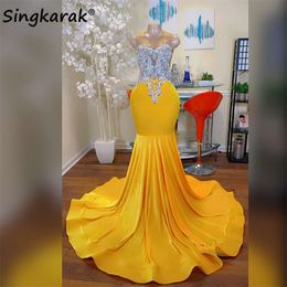 Sexy Diamonds Yellow Long Prom Dress For Black Girls Veet Beaded Crystal Birthday Party Dresses Mermaid Evening Gown Robe De
