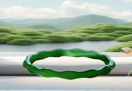 Chinese Natural Emerald Green Chalcedony Hand Carved Bamboo Water Ripple Bracelet Fashion Jewellery Women039s Green Agate Bracele6545436