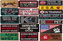Service Dog in TrainingWorkingStress Anxiety Response Embroidered Hook Loop Morale Patches Embroider Patches for Tactiacl Dogs H9329865