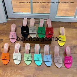 LP shoes loro piano Lp Shoes One Piece Thick Heel Lazy Slippers 2024 Summer New LP Slippers Wearing Open Toe Half Slippers Outside Women high quality loro shoes