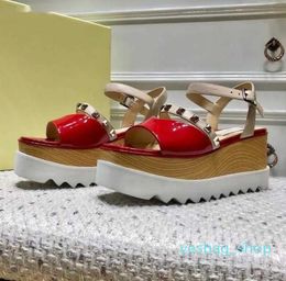 Stella McCartney Sandals Women Rives Design Fashion Wedge Platform Sapatos casuais de couro genuínos