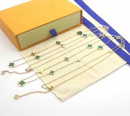 New Arrive Fashion Lady Titanium steel V Letter 18K Plated Gold Long Necklaces With 11Pcs Malachite Four Leaf Flower Pendant 2 Col2271912