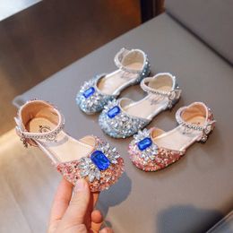 Sandals 2024 Spring/Summer New Childrens Womens Leather Shoes Princess Fashion Baotou Dance H240510