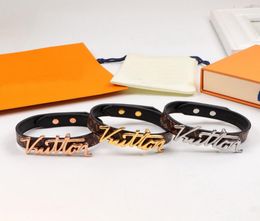 Europe America Fashion Style Lady Women Print Flower Pattern Design Engraved V Letter Metal Leather Bracelets Bangle 3 Color7047982