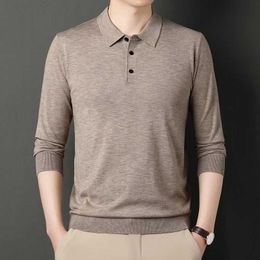 Men's Polos 2023 Classic High Quality Mens Autumn Long Slve Wool Blended Solid Colour Lapel Polo Pullover Sweater Casual Basement Shirt Y240510YAF3