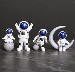 1pc Resin Figure Statue Figurine Spaceman Sculpture Eonal Toys Desktop Home Decoration Astronaut Model Kids Gift 2206229883878