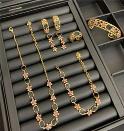 Vintage Crystal Necklace Sets Flowers Letters Jewellery Sets Diamond Bracelet Women Rings Necklace Charm Earring Studs Set5184323