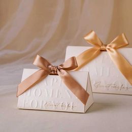 3Pcs Gift Wrap 5pcs Champagne Gold Bow Triangle Wedding Candy Box Portable Gift Box Sweet es Happy Wedding Party Decor Bridal Shower