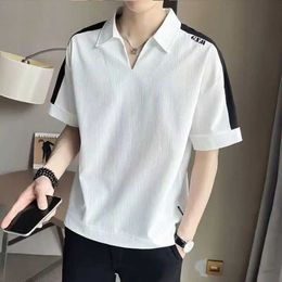 Men's Polos Summer New Korea Fashion Trend Versatile Short sleeved Polo Shirt for Men with Lapel Patch Work Design Embroidered Loose Casual Thin Top Q240509