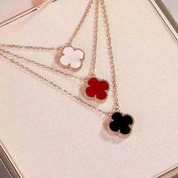 designer Necklace for Women Colourless and Versatile High end Jewellery with Clover High Edition Double sided Wear Gift for Girlfriend and Best Friend 8P3N