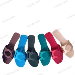 Designer slides For women jelly silicone Slippers Holiday Macarone Colour Chain Beach Shoes straps Flat Bottom thong Sandals casual Flip flops flats pool slider