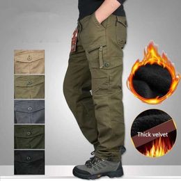 Calças masculinas 2022 Inverno de lã grossa calças casuais masculas algodão de bolso de bolso de bolso militar dupla camada calça reta quentes mensl2405