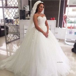 Princess Ball Gown Dresses Appliqued 3D Floral Flowers Lace Sweetheart Strapless Bridal Gowns Back Wedding Dress Full Length P09 0510