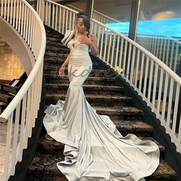 Stunning Aso Ebi Silver Prom Dresses 2024 Rhinestone Crysta Mermaid Evening Gowns Black Women Birthday Formal Occasion Dress Long Train Sixteen Reception Party