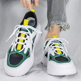 2024 Summer New Mesh Sapatos masculinos Blindável Fino e Hollow Sole Casual Running Green Shoes Gai