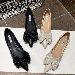2024 Fashion Woman Elegant Pointed Toe Flats Shoes Cute Casual Flats Female Bling Pearl String Flower Soft Breathable Shoes 240509
