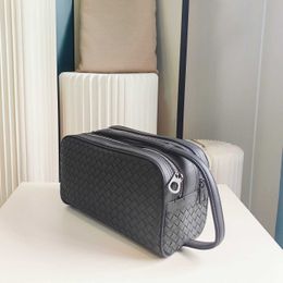 Toilet bag unisex make up Bag Weave Go out washing bag Leather Makeup Handbag Purse Zipper Pocket Woven men top quality clutch purse 240315