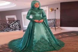 Long Sleeves Muslim Evening Dresses Elegant High Neck Appliques Beaded Lace Satin Green Evening Gowns Formal Prom Dresses Sweep Tr6461566