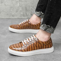 High Quality Board Shoes with Men Straps European and American Casual and Comfortable Office Men Shoes