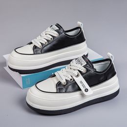 Sıcak satış kalın taban küçük beyaz ayakkabılar gai çok yönlü rahat siyah spor ayakkabıları