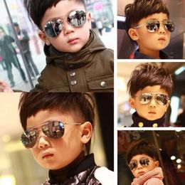 Solglasögon 2019 Nya mode Glasögon Pojkar och flickor Pilot Metal Frame Old Childrens H240510