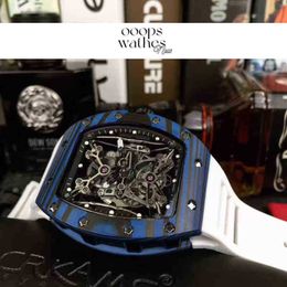 Luxury Watch Date Business Leisure Herren personalisierte automatische mechanische Uhr ausgehöhlten Mode-Multi-Element-Gürtel wasserdicht groß