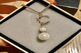 Clavicle Pearl Pendant Necklace for Woman Fashion Charm Necklace Gift Length Retractable Chain Necklace High Quality Jewelry9095457