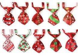 100pcs Christmas Pet Supplies Pet Dog Cat Xmas Neckties Bowties Santa Deer Dog Grooming Accessories SmallMiddle Ties7163652