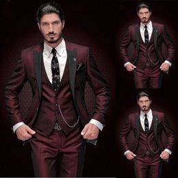 Wine Red Men's 3 Piece Suit with Black Peak Lapel Slim Fit Tuxedos Groomsman Wedding Tuxedos Formal Prom Suit Jacket Pants Vest 247S