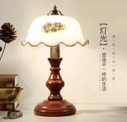 Table Lamps American Rural Hand-drawn Camellia Glass Classic Retro Wood Dimming E27 LED Lamp For Bedside&narrow ZLTD007