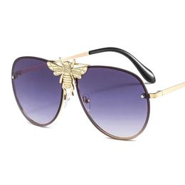 pourpleSunglasses New Fashion Modern Super Large Womens Sunglasses Luxury Designer Sunglasses Bee Decoration Trend Shadow UV400 Glasses