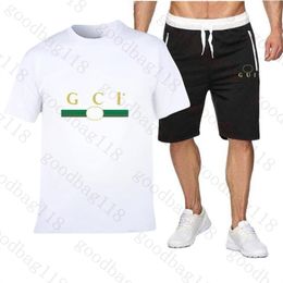 Men's Tracksuits t shirt sets Luxury Designers Short Sleeve and Shorts 2 Piece Set Mens womens Tshirts Tracksuit Jogger Sportswear summer Sweatershirts Sweatpants