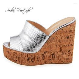 Slippers Arden Furtado Summer 2024 Fashion Women's Shoes Casual Concise Big Size 45 Silver Classics Wedges Platform Mules