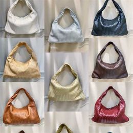 Cheap Store 90% Off Wholesale Commuting French High-end Woven Bags for Womens 2024 Beach bag New Single Shoulder Underarm Niche Texture Portable Versatile 50cm