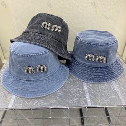 Shiny Diamond Letter Bucket Hats Rhinestone Designer Fisherman Hats Men Women Crystal Casquette
