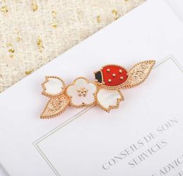 En kaliteli lüks marka saf 925 gümüş mücevher güzel ladybug şanslı bahar tasarımı kiraz yaprağı inci değerli taş broş6462278