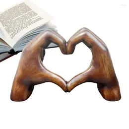 Decorative Figurines Heart Hands Aesthetic Modern Love Statue Statues Boho Home Decor Resin Accessories For Bedroom Living Room Bookshelf