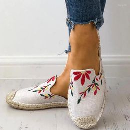 Slippers Mazefeng 2024 Chinese Traditional Style Women Ladies Fashion Embroider Flat Sandals Slipper Flower Round Toe Casual Shoes