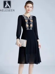 Casual Dresses AELESEEN Women's Retro Spring Summer Dress Designer Fashion V-Neck Flower Embroidery Single-breasted Elegant Knee-Length