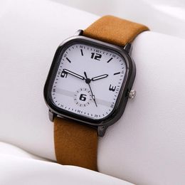 Wristwatches Fashion Sport Watch Square Dial Versatile Quartz Wristwatch Women's Leather Belt Gift Clock Mens Watches