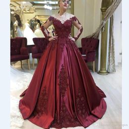 Vintage Plus Size Burgundy Long Sleeves Ball Gown Quinceanera Dresses Lace Appliqued Floor Length Satin Formal Dress Evening Party Dres 311m
